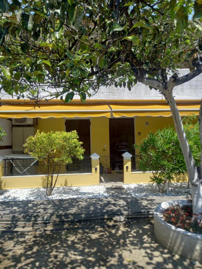Angela'S Cute Apartment Analipsis  ภายนอก รูปภาพ